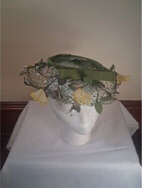 Vintage 1940s Floral Hat, Fantasy, Floral Tea Party Pancake Hat, Whimiscal Cap